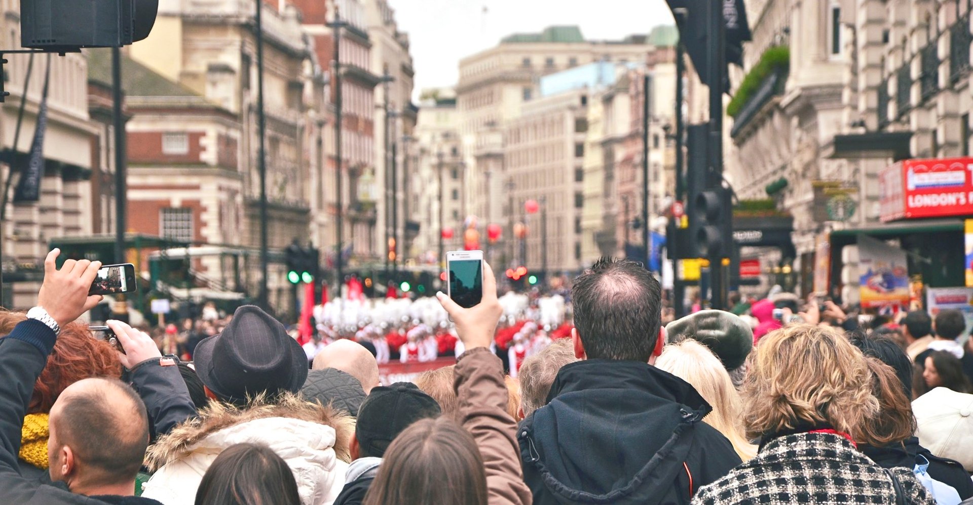 <span id="hs_cos_wrapper_name" class="hs_cos_wrapper hs_cos_wrapper_meta_field hs_cos_wrapper_type_text" style="" data-hs-cos-general-type="meta_field" data-hs-cos-type="text" >8 marketing trends display advertisers can't ignore in 2016</span>